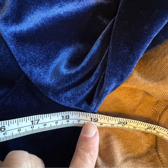 Linea Domani Navy Blue Velvet Long Sleeve Dress- Holiday Party Dress Size 8 - Picture 6 of 6